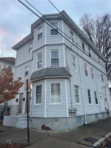 $2,100 | 361 Sayles Street, Unit 1, Providence, RI 02905