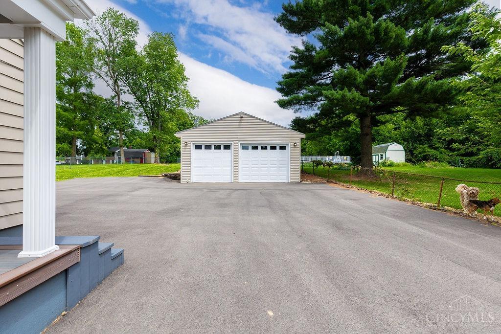 552 Anderson Ferry Road Cincinnati, OH 45238 - Photo 33 of 44