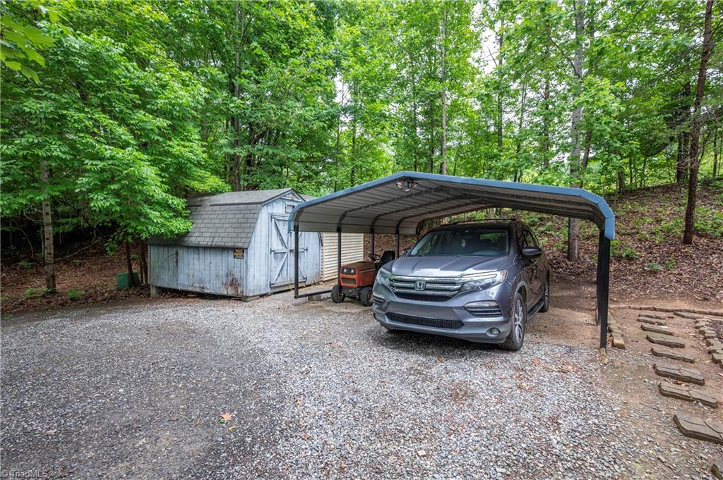 6404 Walnut Cove Road Walkertown, NC 27051 - Photo 38 of 44