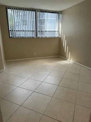 $1,500 | 1850 North Congress Avenue, Unit 209, West Palm Beach, FL 33401