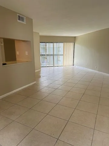 $1,500 | 1850 North Congress Avenue, Unit 209, West Palm Beach, FL 33401