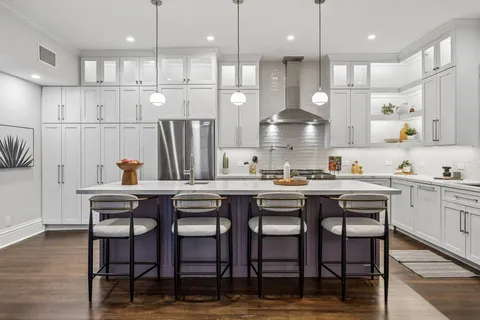 $850,000 | 1108 Hyde Park Boulevard, Houston, TX 77006