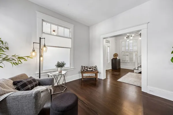 $850,000 | 1108 Hyde Park Boulevard, Houston, TX 77006