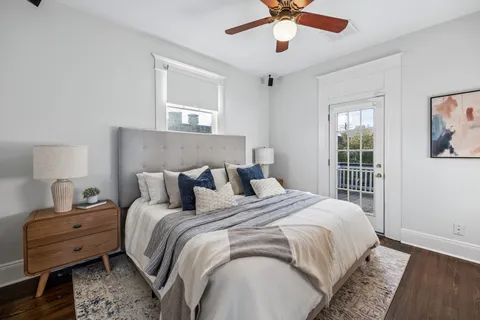 $850,000 | 1108 Hyde Park Boulevard, Houston, TX 77006