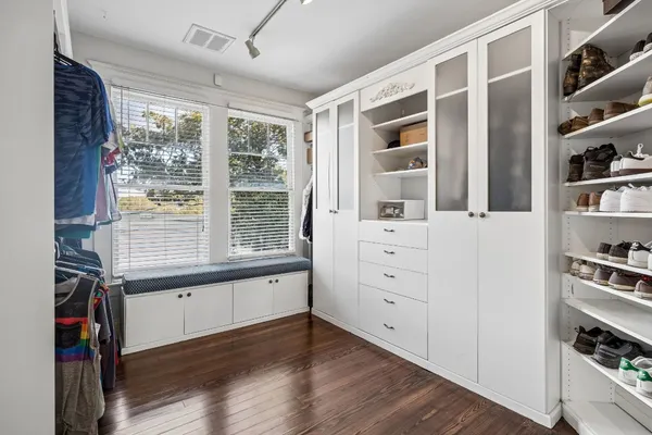 $850,000 | 1108 Hyde Park Boulevard, Houston, TX 77006