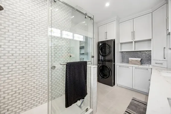 $850,000 | 1108 Hyde Park Boulevard, Houston, TX 77006