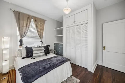 $850,000 | 1108 Hyde Park Boulevard, Houston, TX 77006