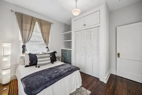 $850,000 | 1108 Hyde Park Boulevard, Houston, TX 77006
