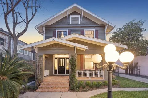 $850,000 | 1108 Hyde Park Boulevard, Houston, TX 77006