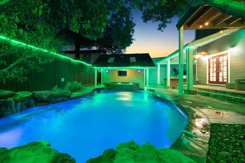 $850,000 | 1108 Hyde Park Boulevard, Houston, TX 77006