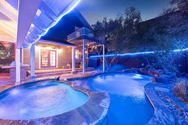 $850,000 | 1108 Hyde Park Boulevard, Houston, TX 77006