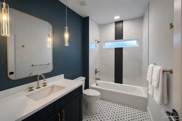 $3,200 | 606 East Leonard Street, Pensacola, FL 32503