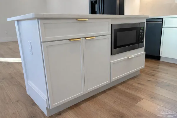 $3,000 | 606 East Leonard Street, Pensacola, FL 32503