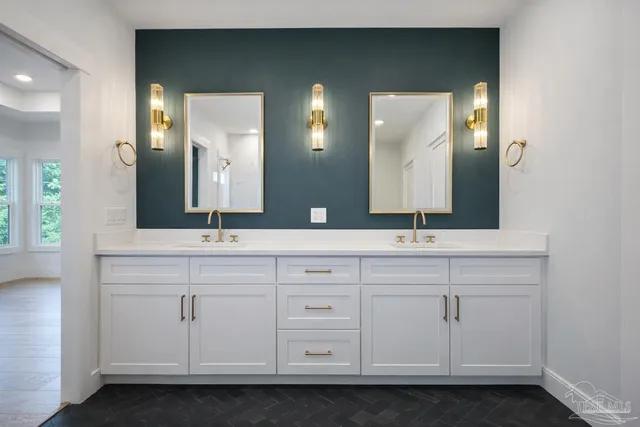 $3,200 | 606 East Leonard Street, Pensacola, FL 32503