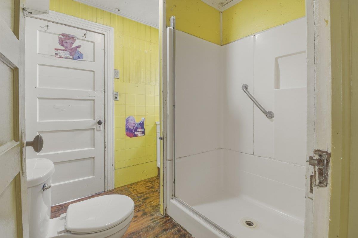 529 Wave Street Monterey, CA 93940 - Photo 11 of 25