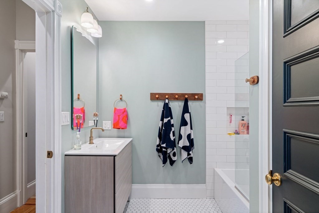 474 Columbus Avenue, Unit 2 Boston, MA 02118 - Photo 18 of 31