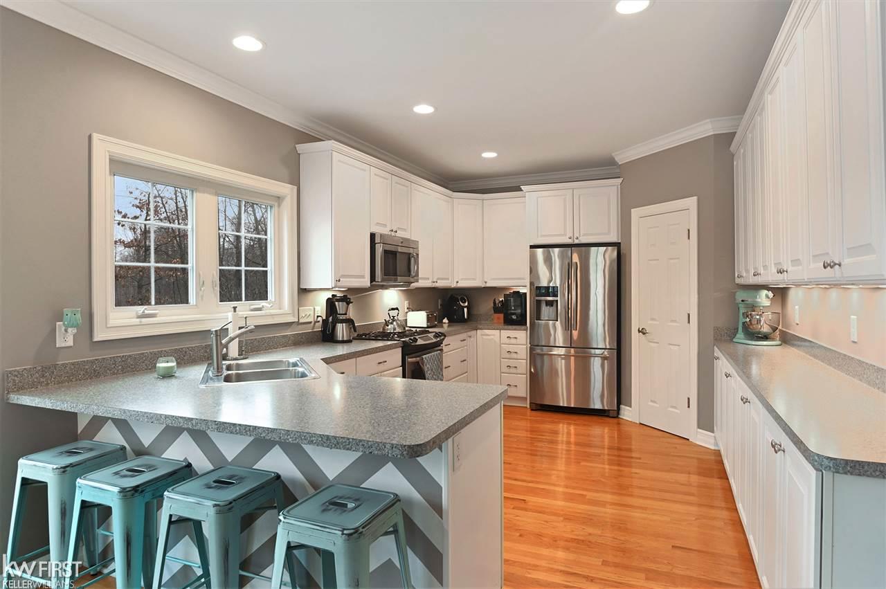 16187 River Ridge Trail Linden, MI 48451 - Photo 5 of 37 31373916-4.JPG