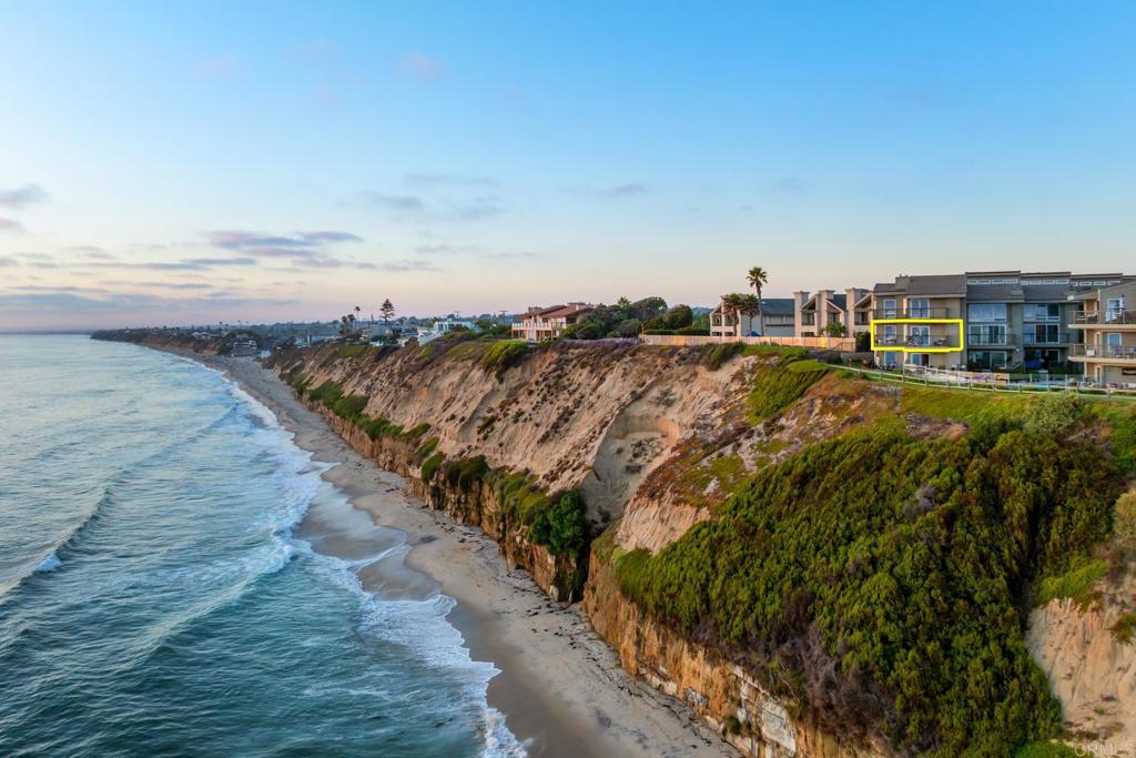 940 Sealane Drive, Unit 14 Encinitas, CA 92024 - Photo 43 of 45 a view of a lake with beach and ocean view