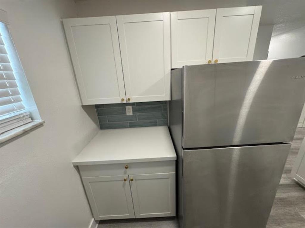 5525 Southwest 41st Street, Unit 306 Hollywood, FL 33023 - Photo 5 of 11 a view of cabinets