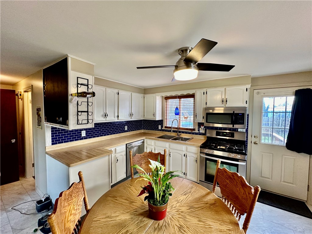 96 Ridgewood Road Greece, NY 14626 - Photo 7 of 49