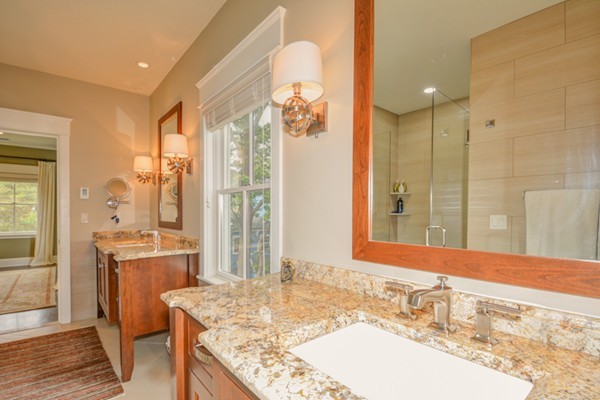 18 Oakencroft Road Wellesley, MA 02482 - Photo 17 of 30