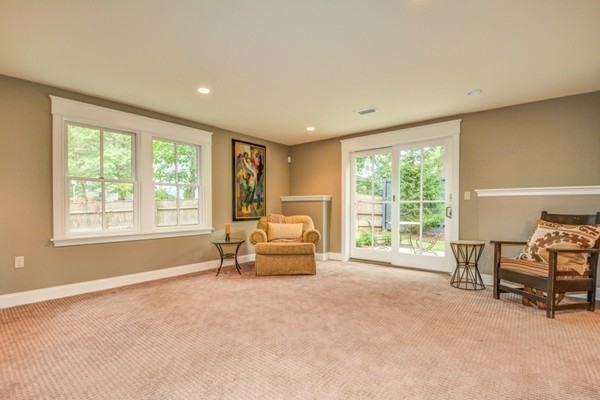 18 Oakencroft Road Wellesley, MA 02482 - Photo 24 of 30