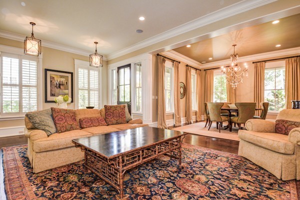 18 Oakencroft Road Wellesley, MA 02482 - Photo 5 of 30