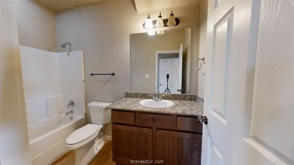 $2,400 | 3406 Cullen Trail, College Station, TX 77845