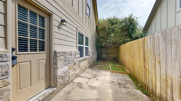 $2,400 | 3406 Cullen Trail, College Station, TX 77845