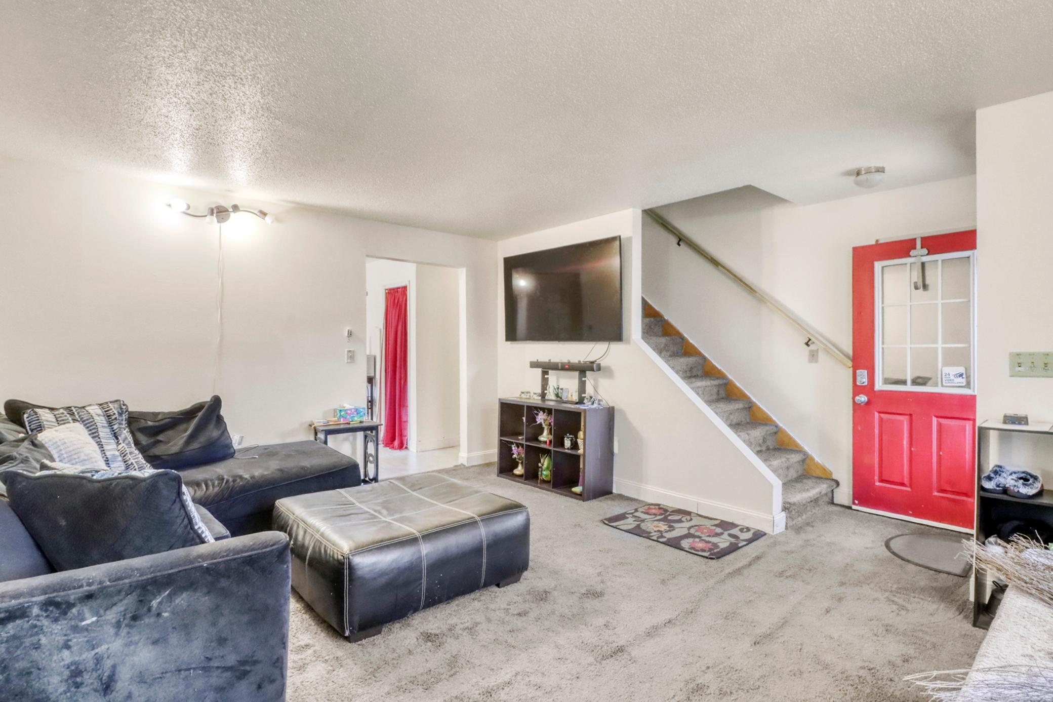 306 21st Street South Fargo, ND 58103 - Photo 4 of 41