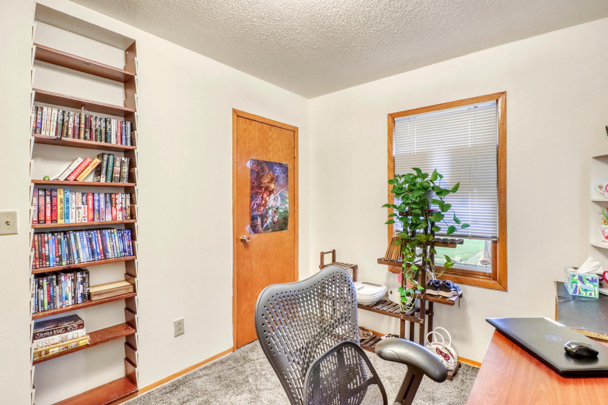 306 21st Street South Fargo, ND 58103 - Photo 10 of 41