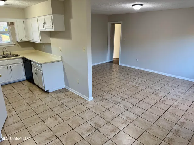 $1,195 | 5384 Haynes Drive, Horn Lake, MS 38637