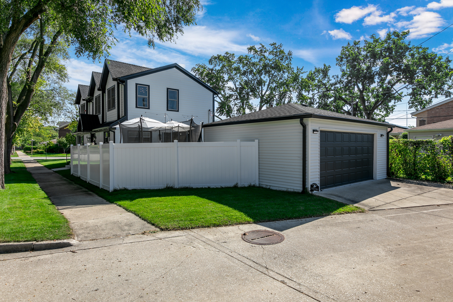 8422 East Prairie Road Skokie, IL 60076 - Photo 54 of 54 Gallery Image 54