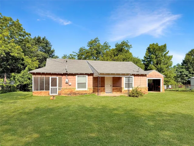 $120,000 | 405 Edgar Street, Eustace, TX 75124