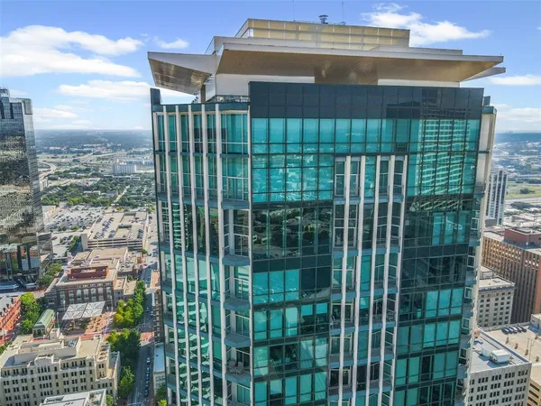 $950,000 | 500 Throckmorton Street, Unit 3506, Fort Worth, TX 76102