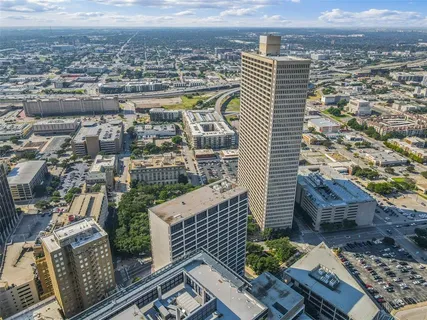 $950,000 | 500 Throckmorton Street, Unit 3506, Fort Worth, TX 76102