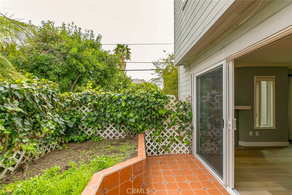 315 Cameron Place, Unit 1 Glendale, CA 91207 - Photo 22 of 38