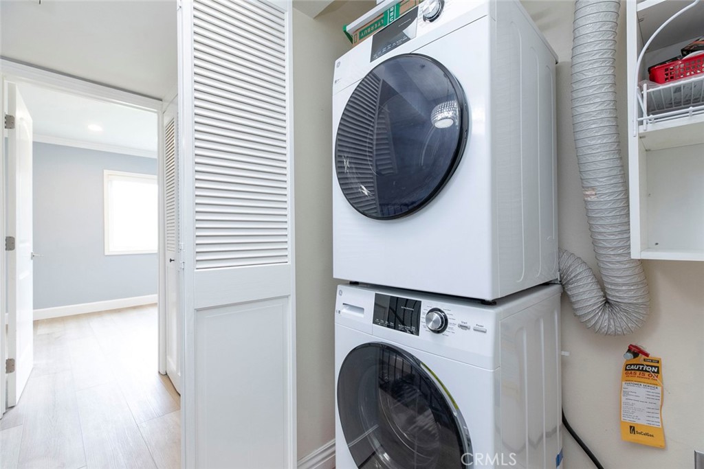 315 Cameron Place, Unit 1 Glendale, CA 91207 - Photo 27 of 38