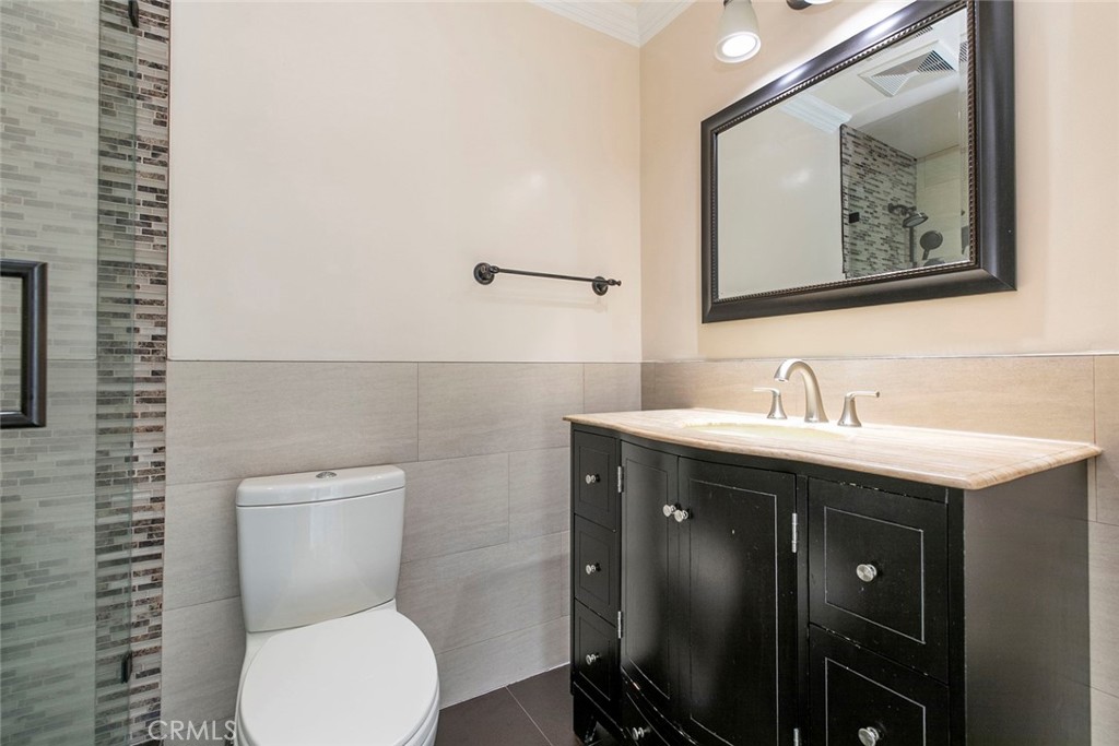 315 Cameron Place, Unit 1 Glendale, CA 91207 - Photo 31 of 38