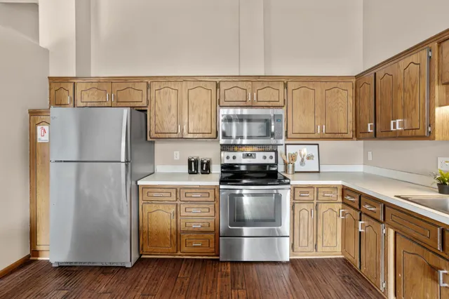 $335,000 | 2767 21st Street Northwest, New Brighton, MN 55112