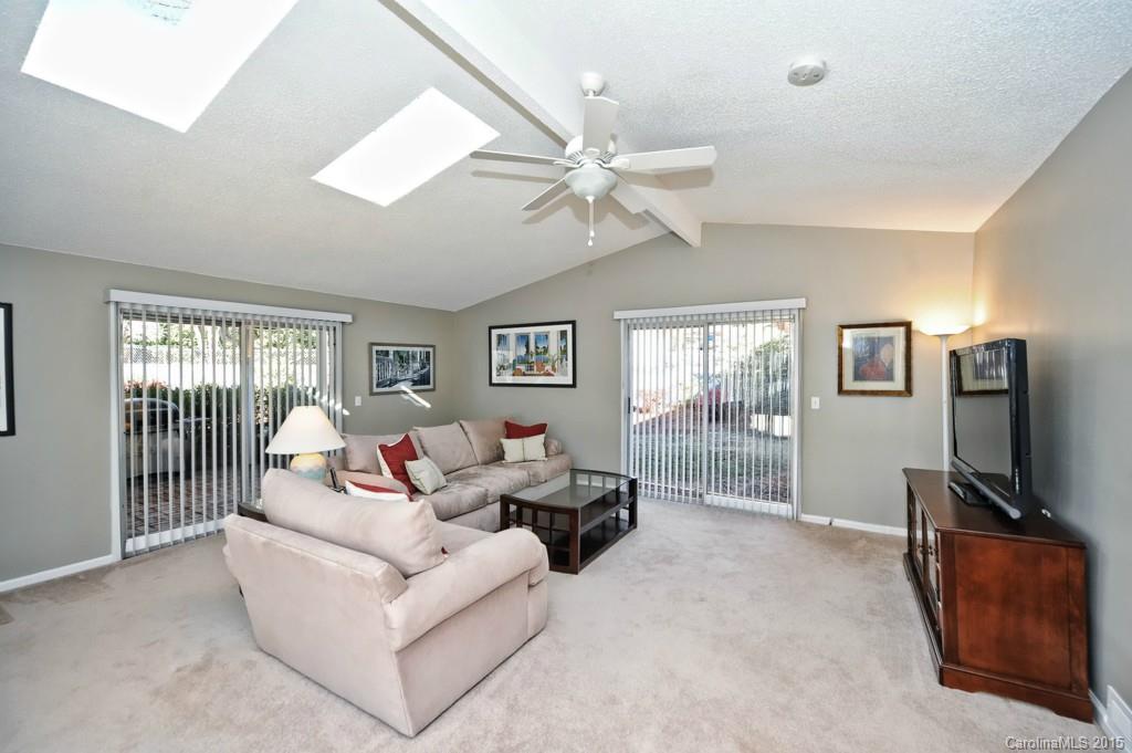 4914 Seacroft Road Charlotte, NC 28210 - Photo 11 of 24