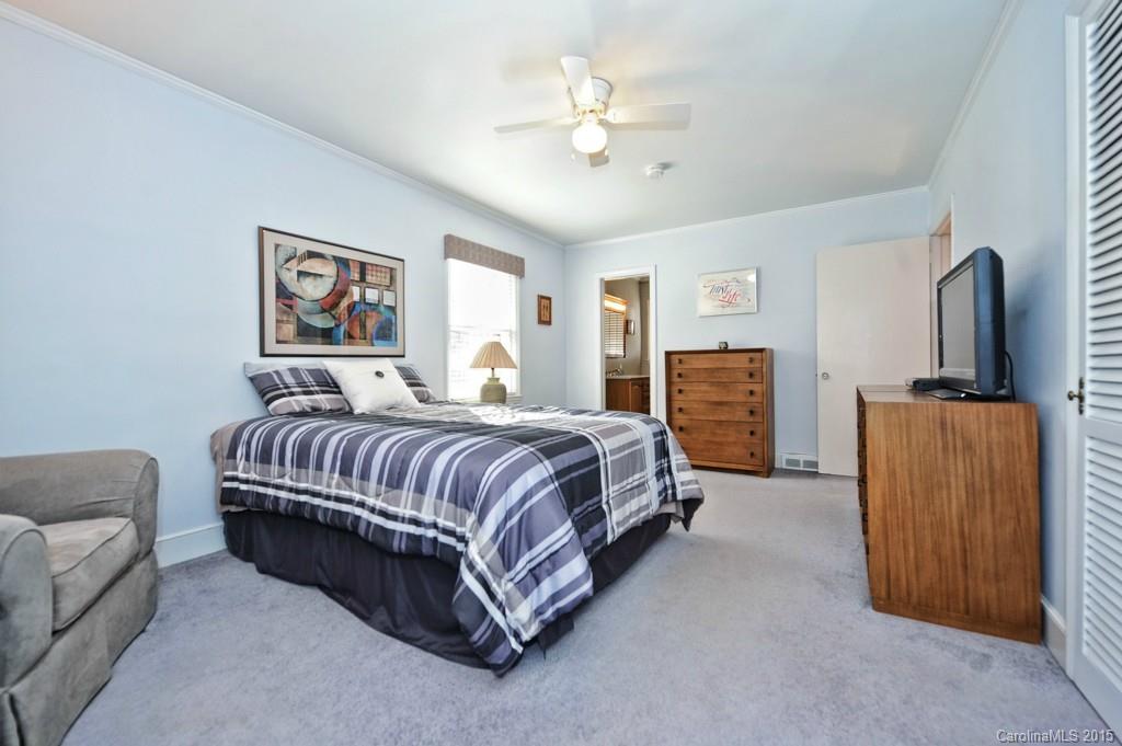4914 Seacroft Road Charlotte, NC 28210 - Photo 15 of 24