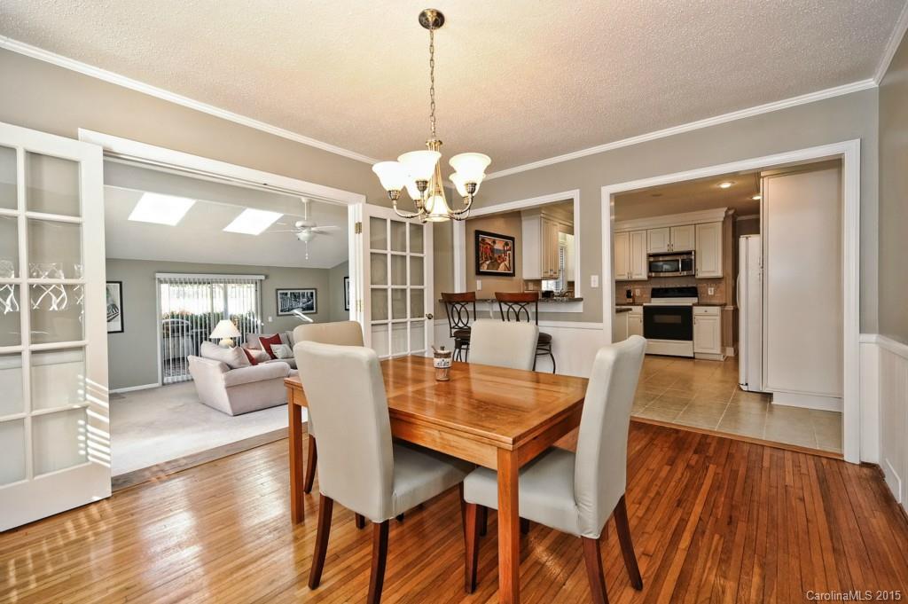 4914 Seacroft Road Charlotte, NC 28210 - Photo 5 of 24