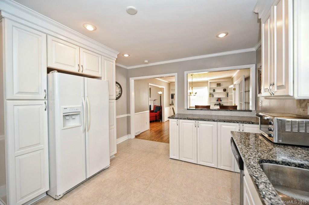 4914 Seacroft Road Charlotte, NC 28210 - Photo 9 of 24