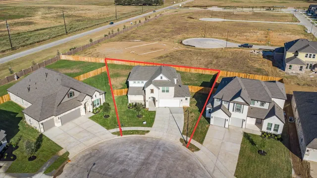 a view of a house with outdoor space