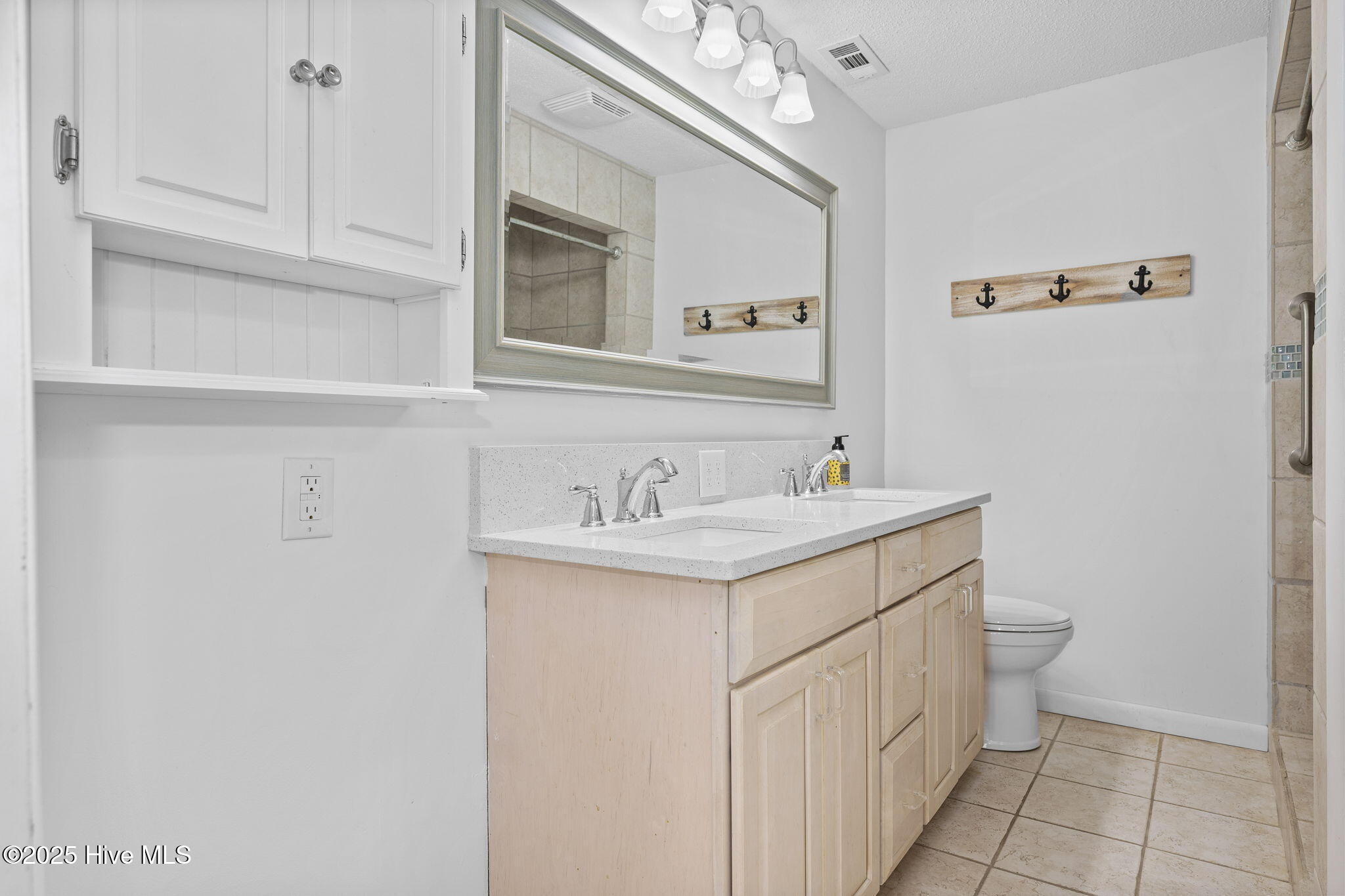 1505 Salter Path Road, Unit 418 Indian Beach, NC 28512 - Photo 35 of 46 47-web-or-mls-SW418-Dec6-2025-028