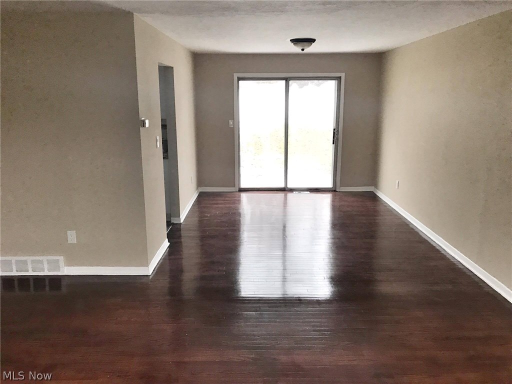 19300 Marvin Road Cleveland, OH 44128 - Photo 7 of 27 Gallery Image 7