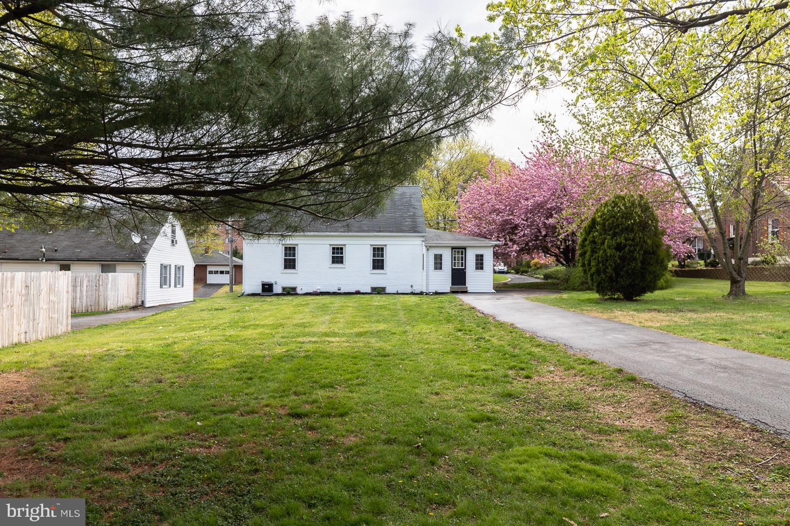 324 North Main Street Spring Grove, PA 17362 - Photo 25 of 29