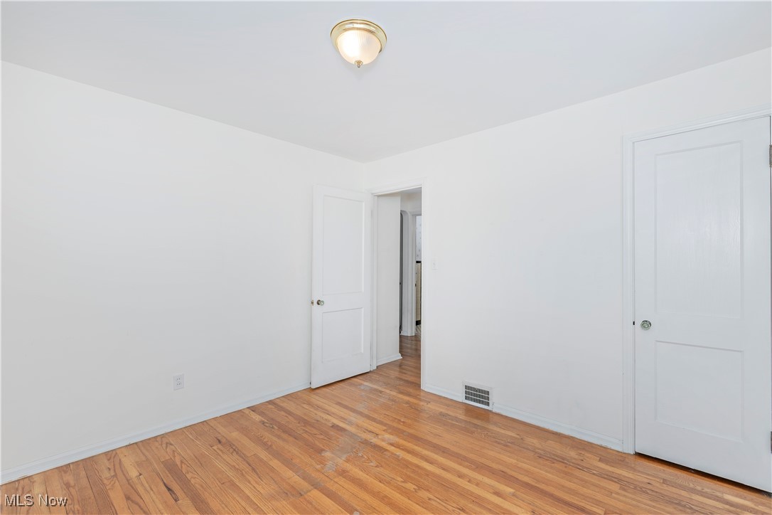 4040 Ardmore Road Cleveland, OH 44121 - Photo 22 of 43