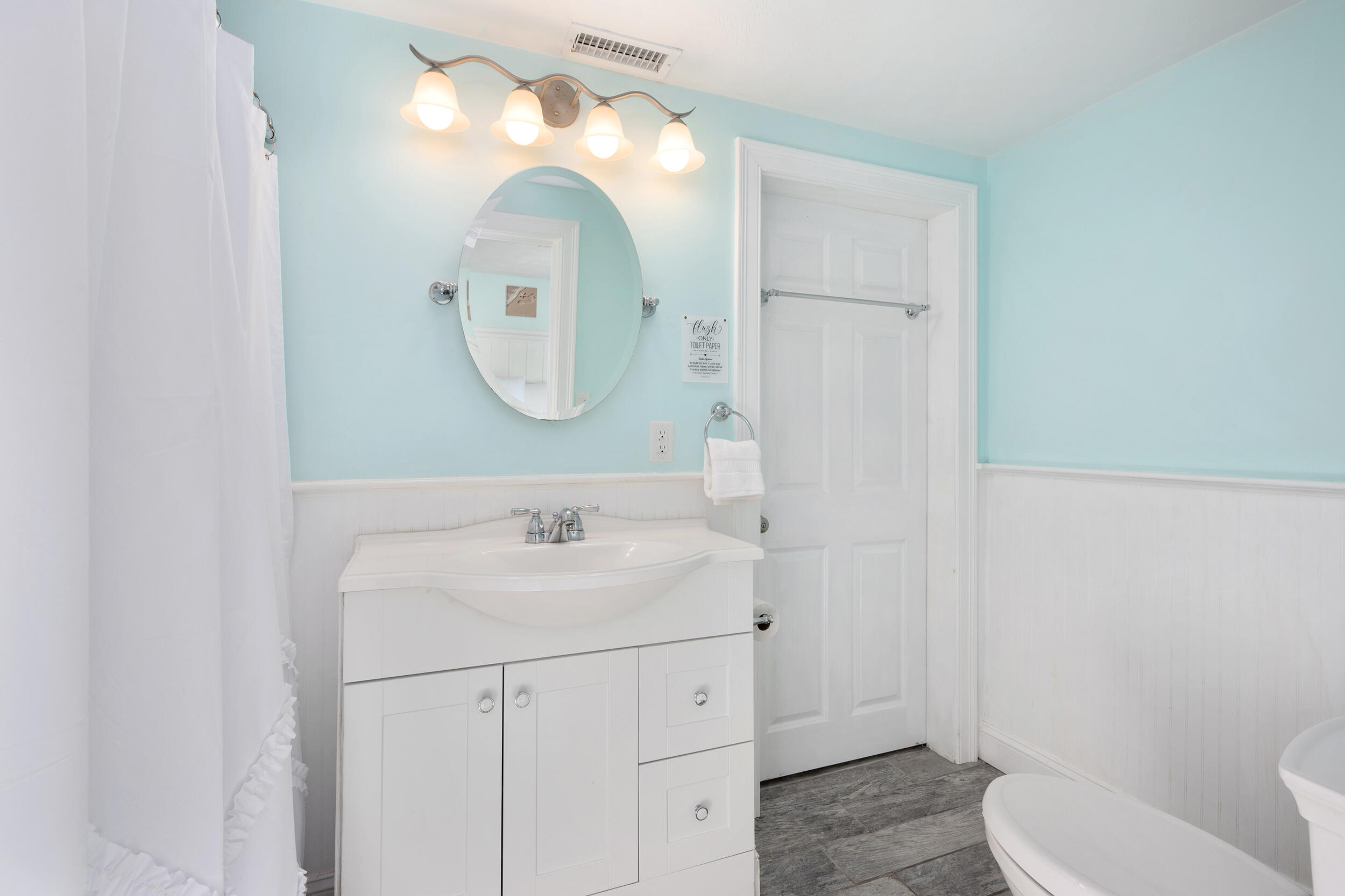 9 Bettys Path Chatham, MA 02633 - Photo 30 of 43 LL Bath